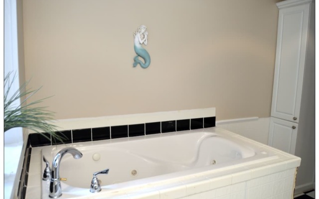 Opis Realty-Spacious Metro Atlanta Home