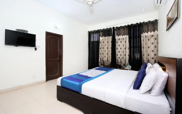 Shradha Guest House