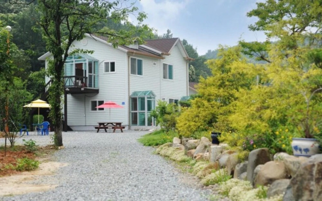 Damyang Clover Pension