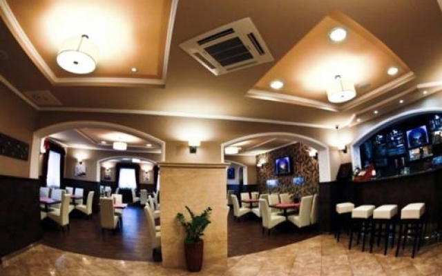 Corvin Pension And Restaurant
