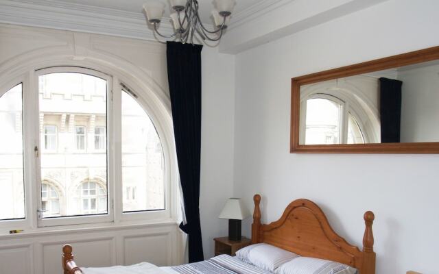 Royal Mile Mansions Apartment 27