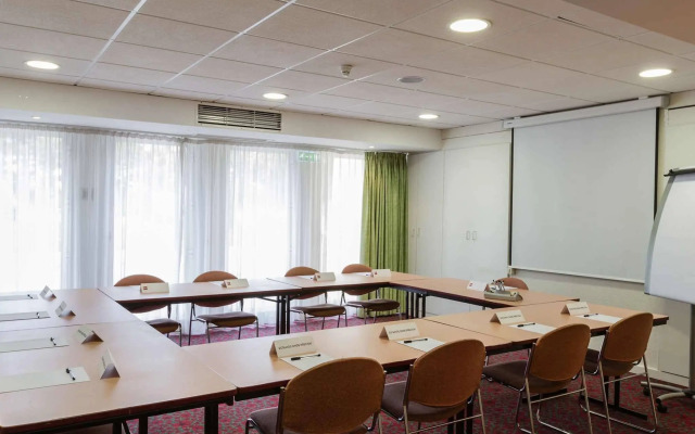 ibis Setubal
