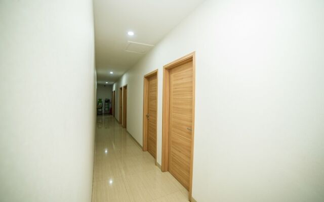 Airy Boulevard Ahmad Yani 17 Manado