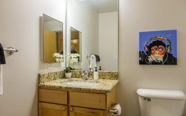 FRONTDESK Waterfront Apts Downtown Cleveland