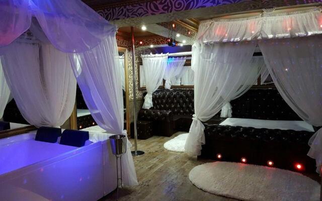 Hotel Boutique Mikaela (Adult Only)