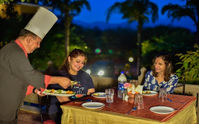 Mulberry Araliayas Resort & Spa