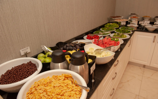 Empula Hotel & Residences