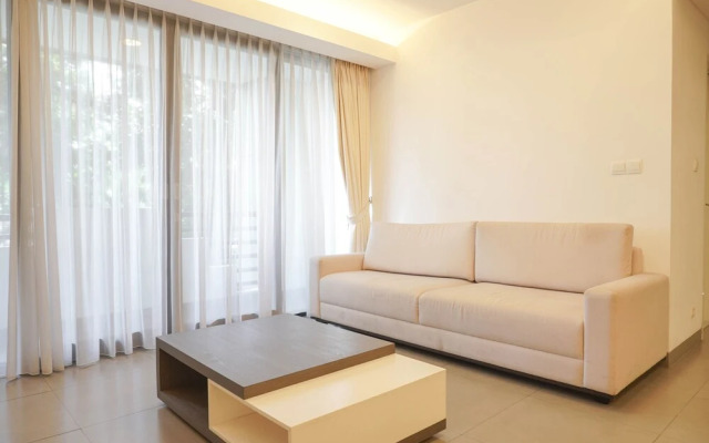 Cozy And Spacious 2Br Apartment At Simprug Park Residences