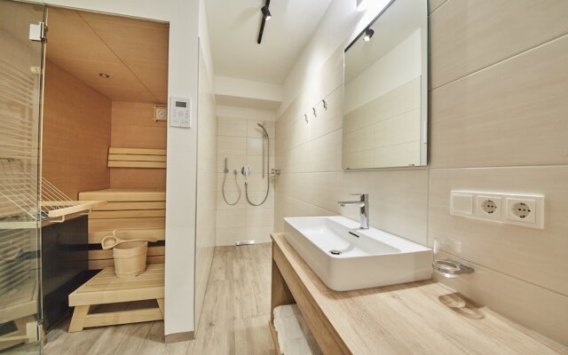 The Peak - Premium Apartments