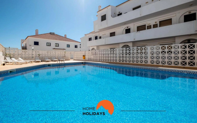 #029 Flat Sea View Pool Beach New Town