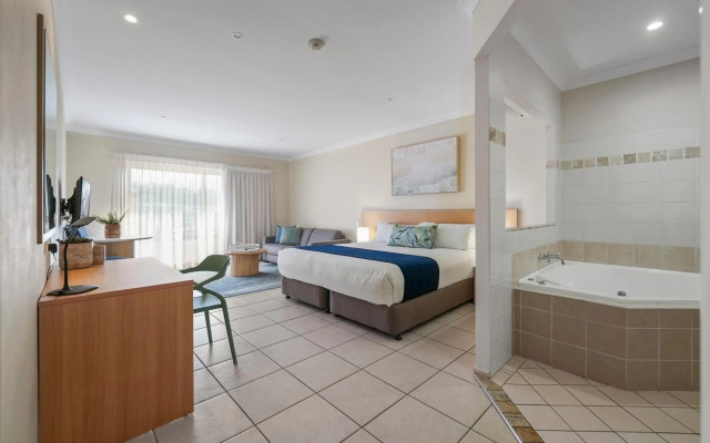 Terrigal Sails Serviced Apartments
