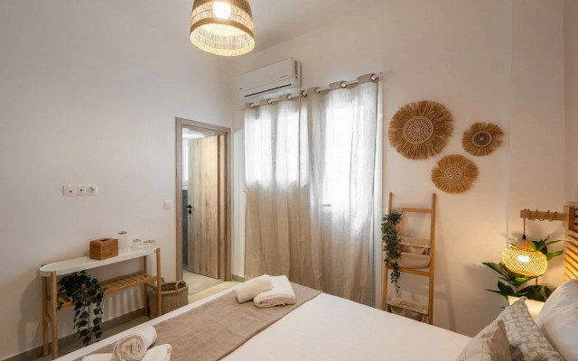 LIV - Seaside Getaway in Glyfada