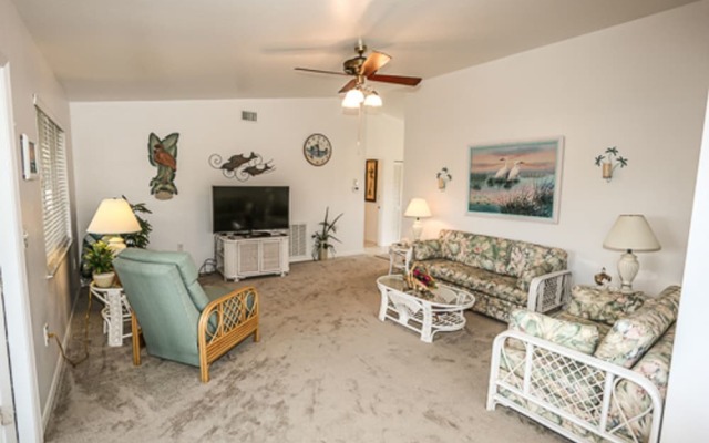 5211 Avenida Pescadora