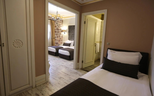 L'Agora Old Town Hotel & Bazaar