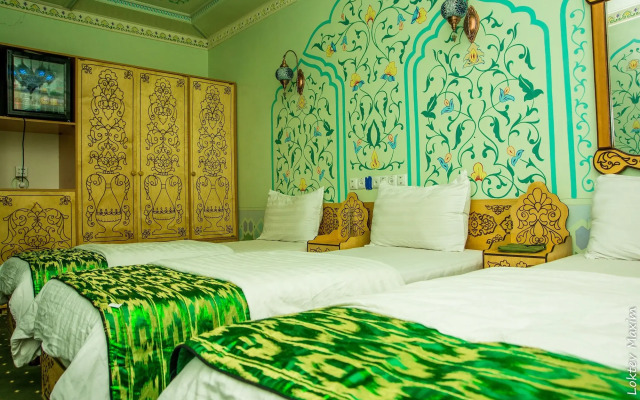 Hotel Hon Saroy