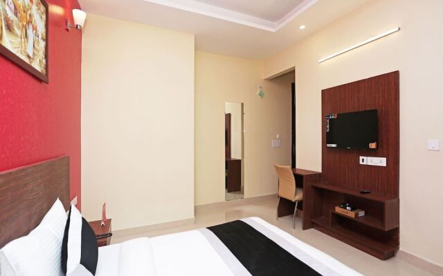 OYO 16349 For U