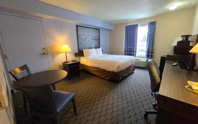 Super 8 Swan River MB