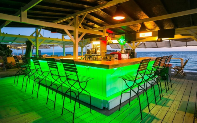 Teos Ormanci Tatil Koyu
