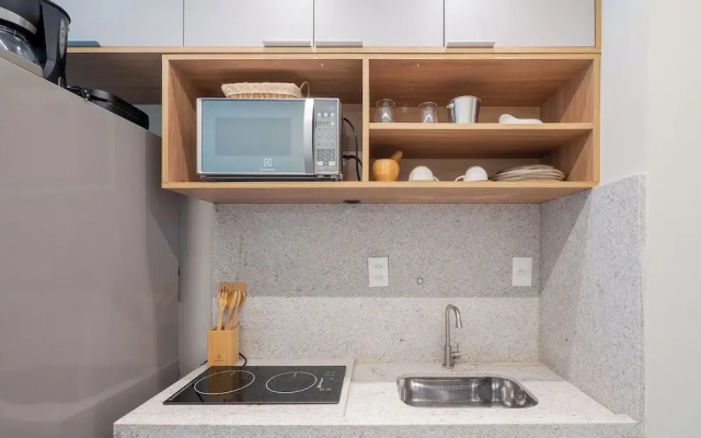 Oceanfront Studio in Condominium Ops0337
