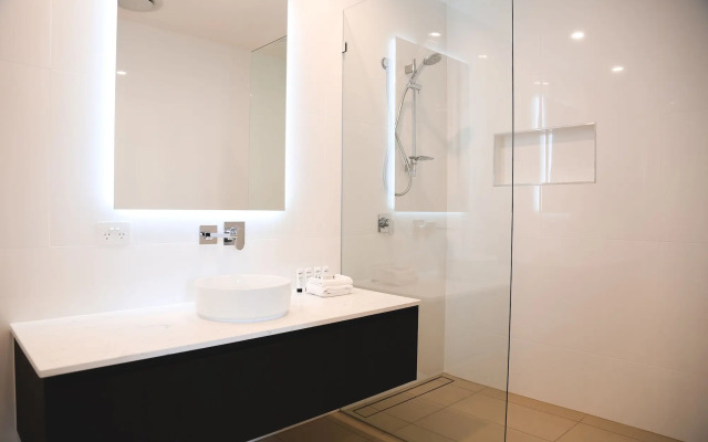 Iconic Kirra Beach Resort