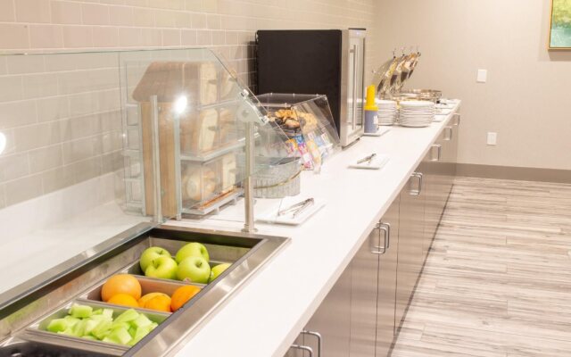 Holiday Inn Knoxville N - Merchant Drive by IHG