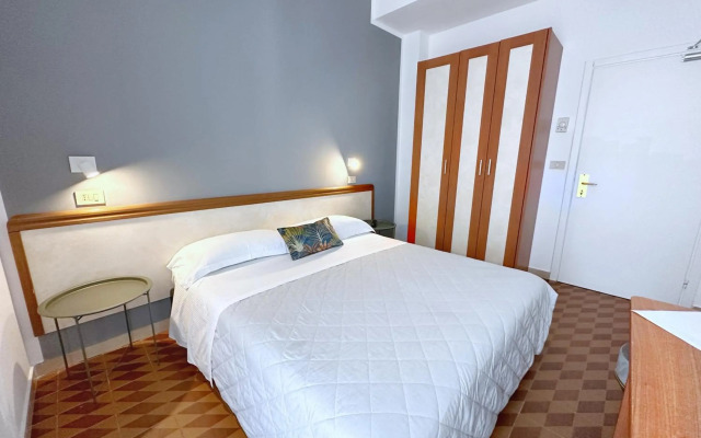 Aura Living Hotel