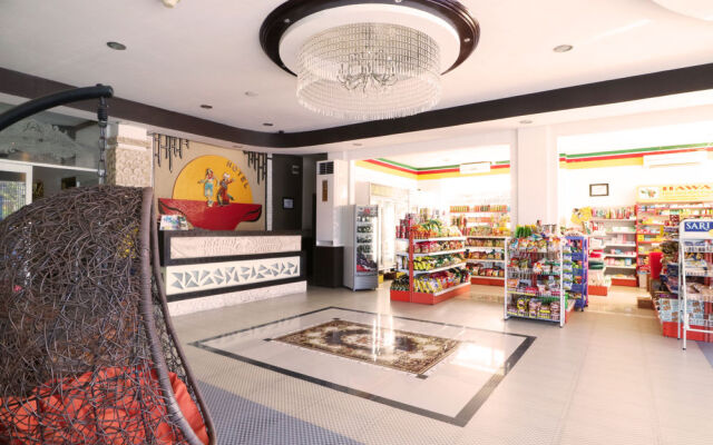 RedDoorz near Simpang Siur Kuta