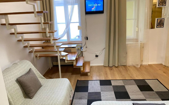 Nefelejcs near the Keleti railway station