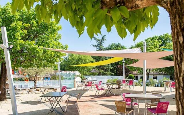 Camping L'évasion - Mobilhomes