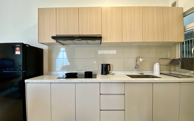 TR Residence Near Titiwangsa LRT By Iconique