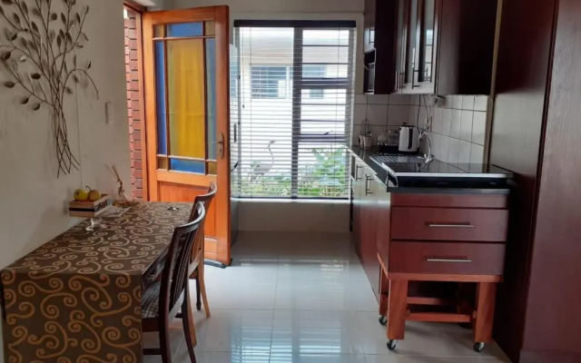 Summerstrand self catering for two