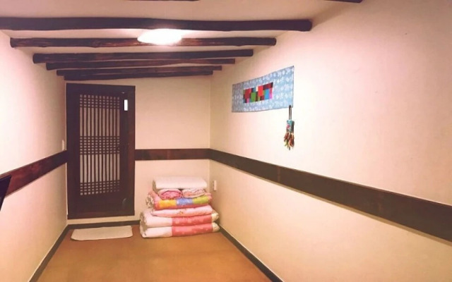 Jeonju Gohyeondang Pension