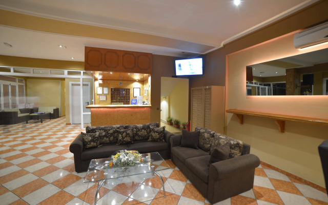 Angelina Hotel & Apartments