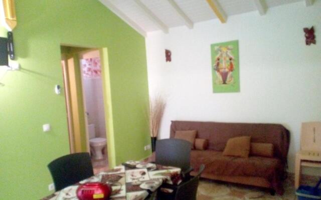 Bungalow With one Bedroom in Sainte-anne, With Enclosed Garden and Wif