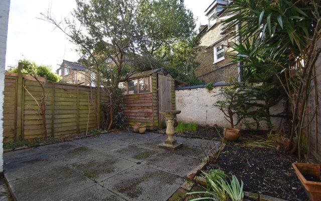 Lovely 1 BR Flat in Battersea