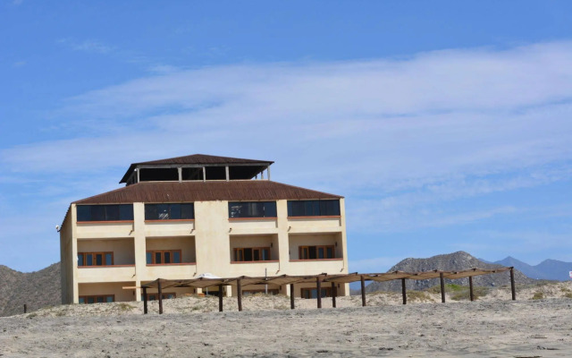 Tortugas Cerritos Beachfront Hotel