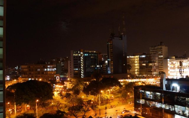 Atrium Miraflores