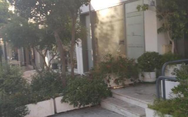 Awesome studio, 5 mins to beach, cafe, old town
