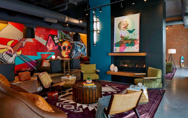 Moxy Chattanooga Downtown
