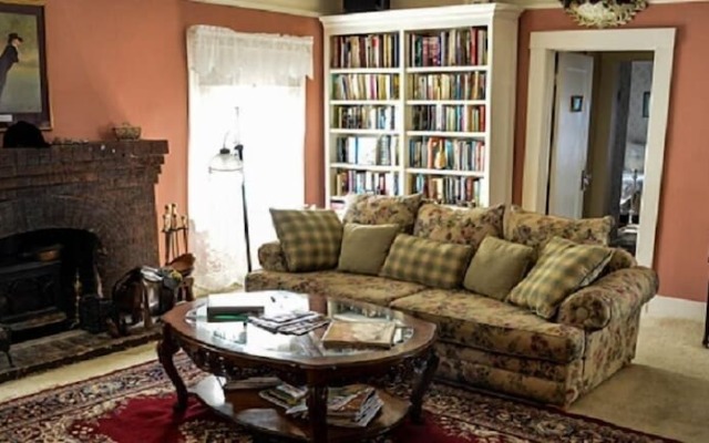 Glen Morey Country House B & B Inn