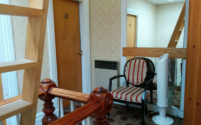 Au Petit Hôtel