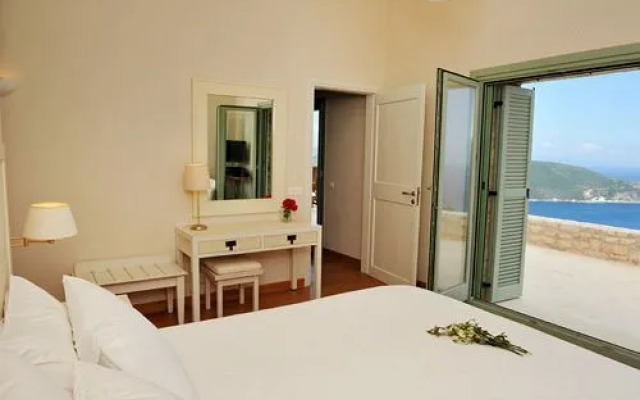 Urania Luxury Villas