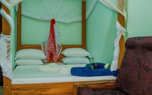 Kilimanjaro Summit Lodge