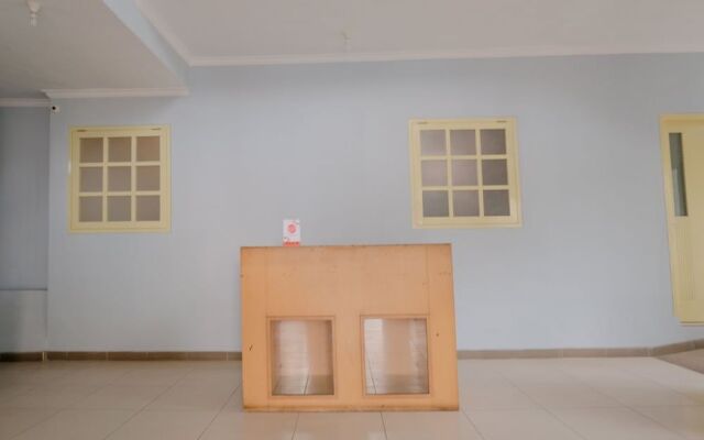 OYO 1509 Candi Panggung Family Guest House Syariah