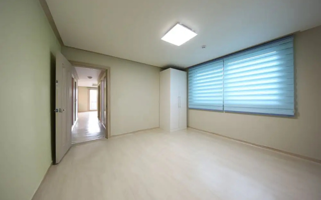 Mori House