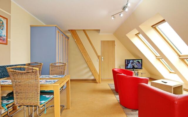 Homely Apartment in Kühlungsborn near Sea Beach