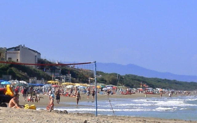 Historic Holiday Home in San Vincenzo near Beach