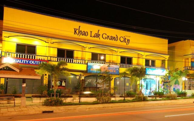 Khaolak Grand City