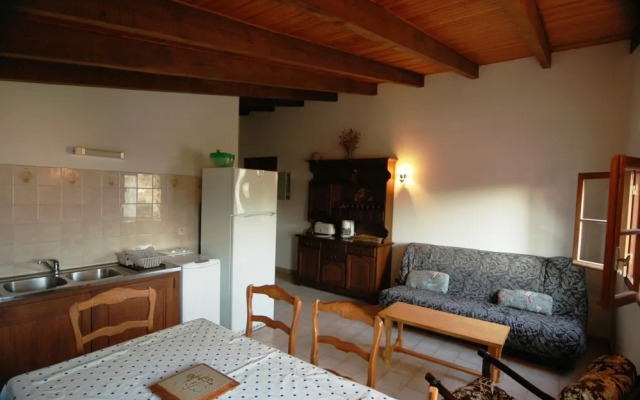 La Liscia e Villa Ange Canale