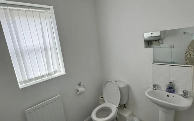 Home Sleeps5-netflix-parkg-near City Center/etihad